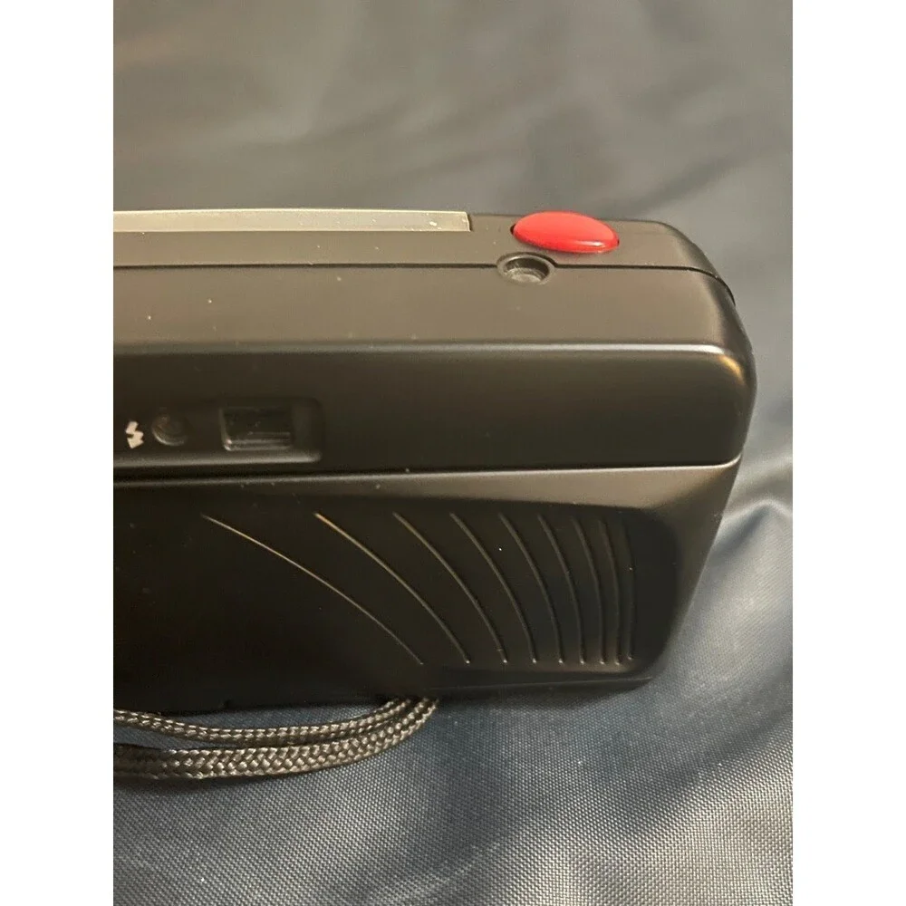 Nice Vintage Polaroid 1000F 35mm Film Camera Rare Tested‎